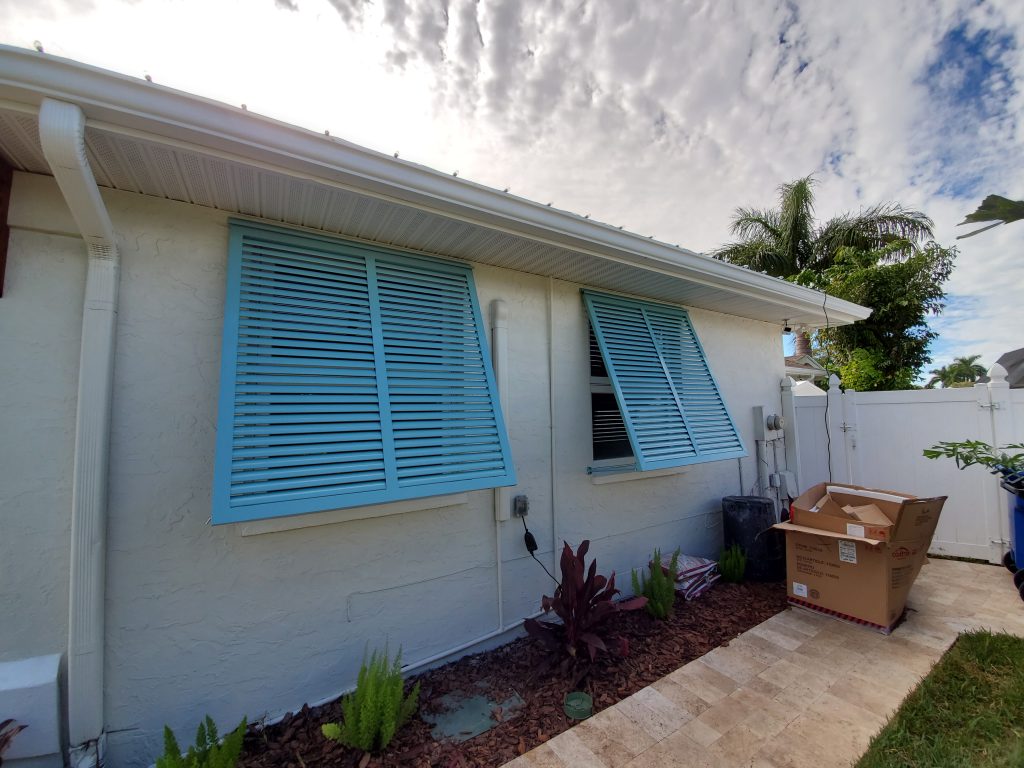 Bahama Shutters, Bermuda shutters, Key West Shutters, Accent Shutters, Decorative Shutters, Shutters for Shade, shades with slats, louvered shutter, adjustable slats, adjustable blades