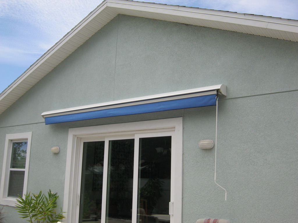 retractable awnings dunedin