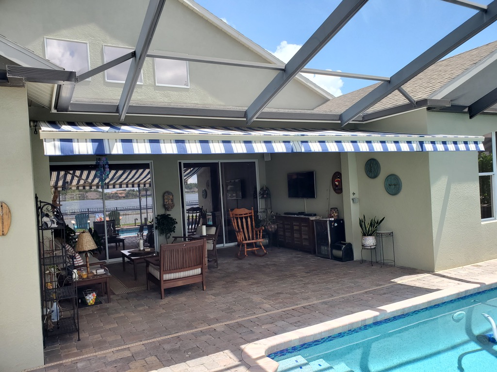 retractable awning, Sunesta, Sunsetter, roll up awning