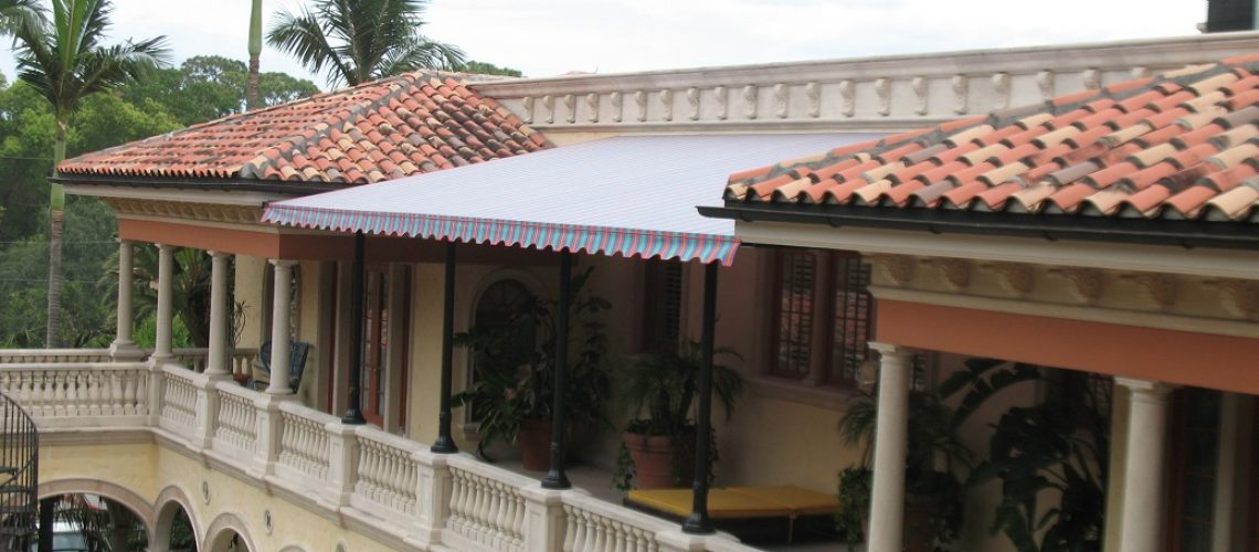 Custom awning for patio and lanai